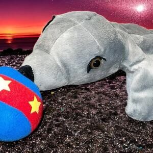 Restoration Hardware Murdock & Ross Seal Hand Puppet Gray Blue Star Ball Toy